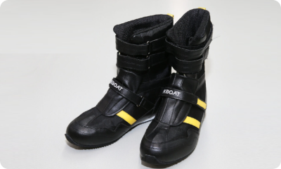 A reference photo of racing shoes